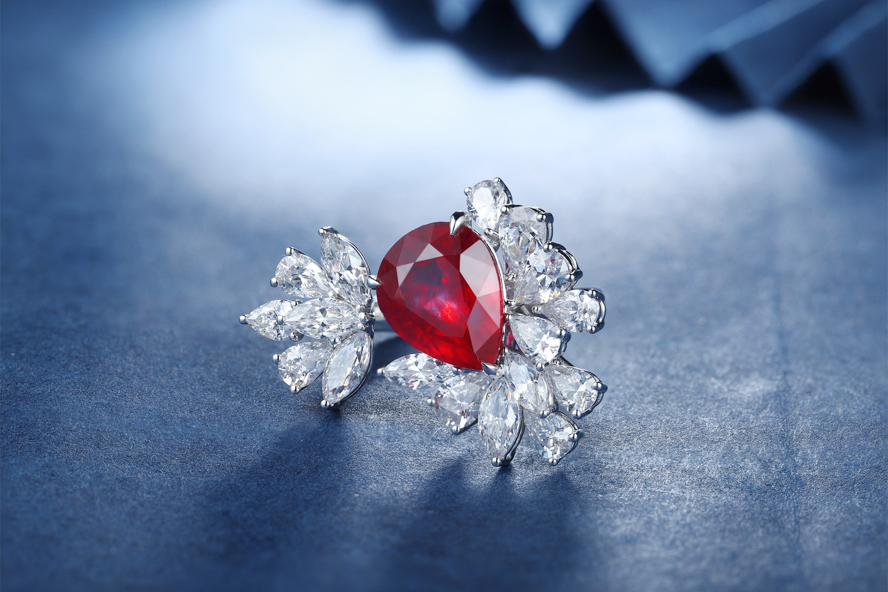 How to Check Moissanite 