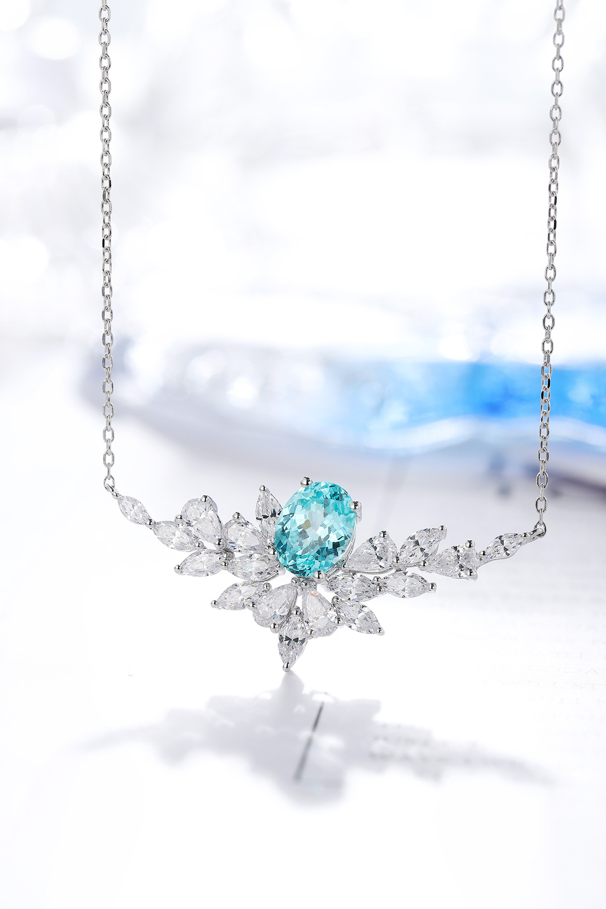 Can Moissanite Chip at Girdle After Jewelry Setting?(Image2) 培育帕拉伊巴项链8.jpg