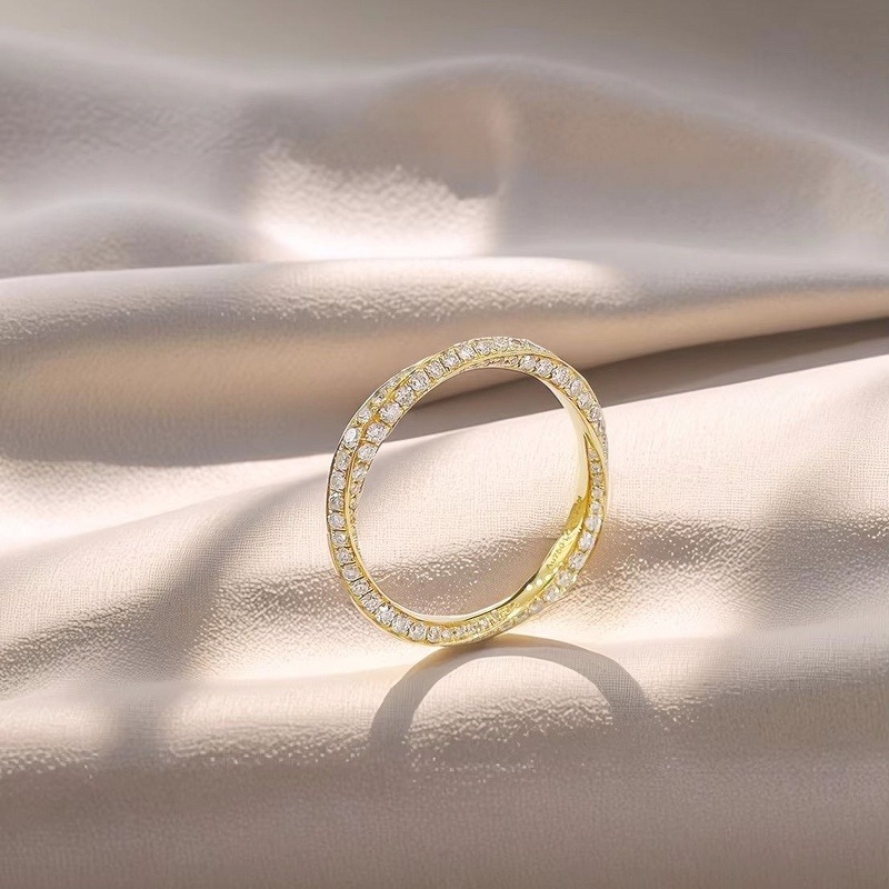 18K Gold Infinity Mobius