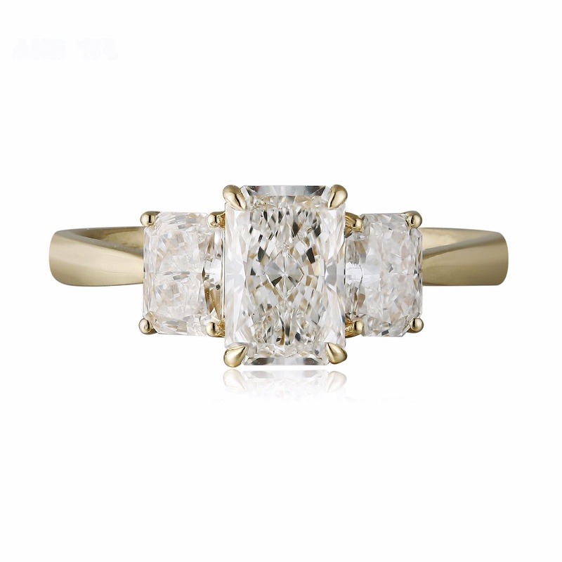 Will Frequent Knocks Cause Visible Chips on a Moissanite Pendant?(Image2) 主图-06.jpeg